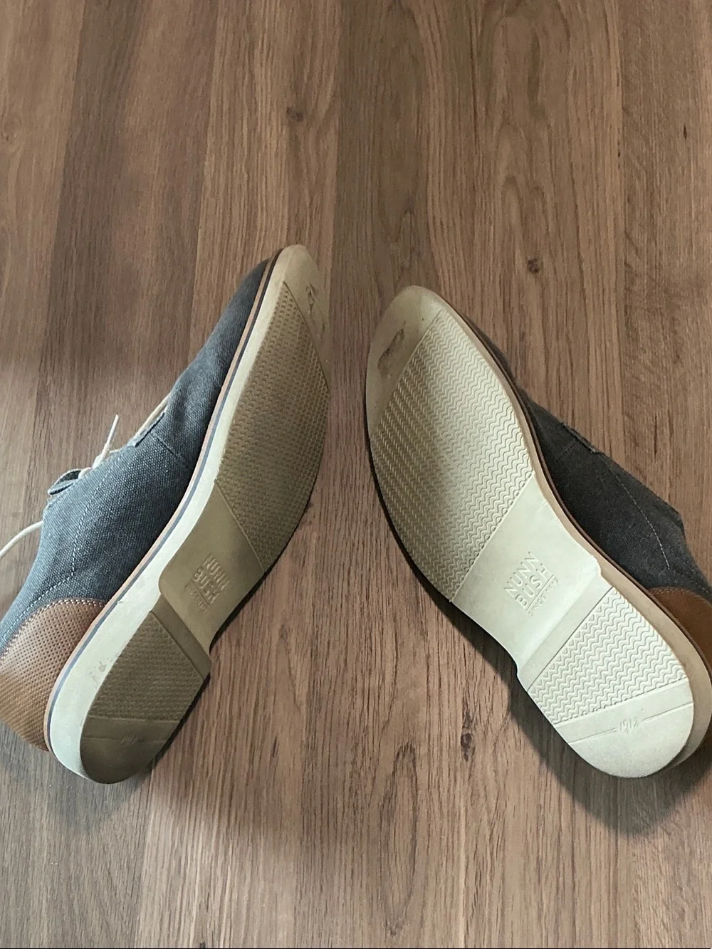 Nunn Bush casual canvas